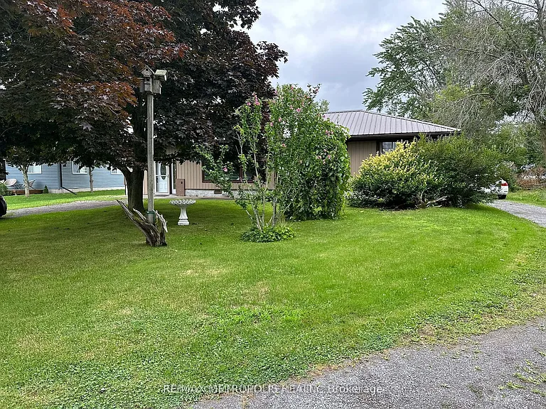 498 Hiscock Shores Rd — Photo 21