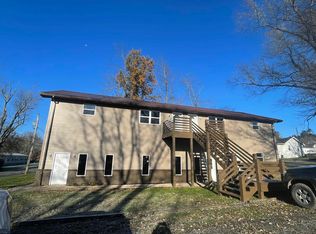 34 S Elkins Ave, Reedsville, WV 26547