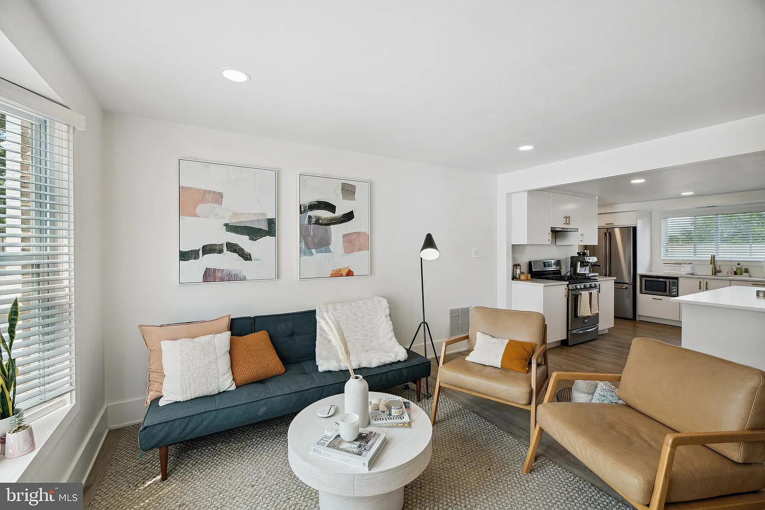 2429 Skyland Pl SE photo 1