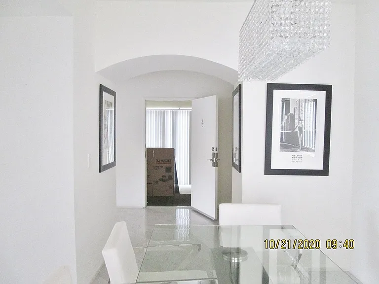 Lido Apartments - 639 Huntley Dr — Photo 32
