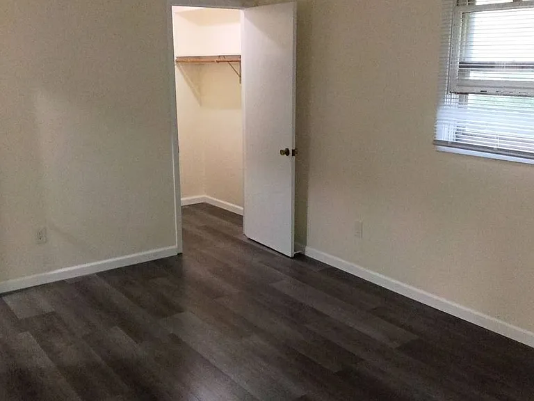 9517 W Bradley Rd — Photo 8