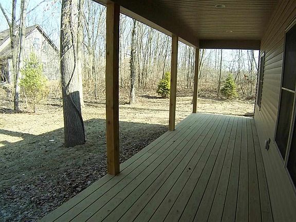 3rd image of 7 Hollows Ct