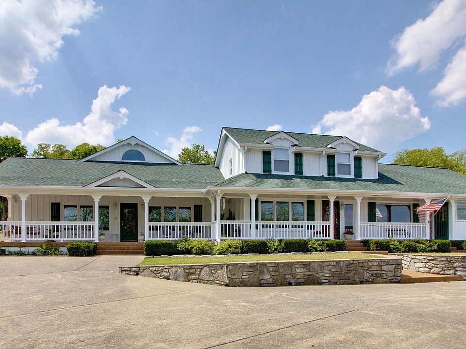 1st image of 2275 Henpeck Ln