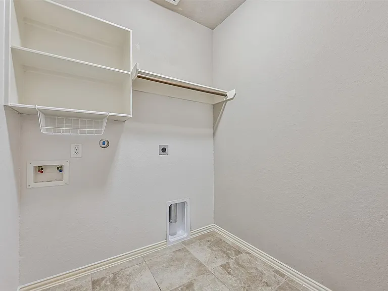 4511 Apple Point Ln — Photo 20