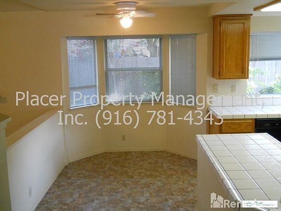 2nd image of 607 Vernon Oaks Dr