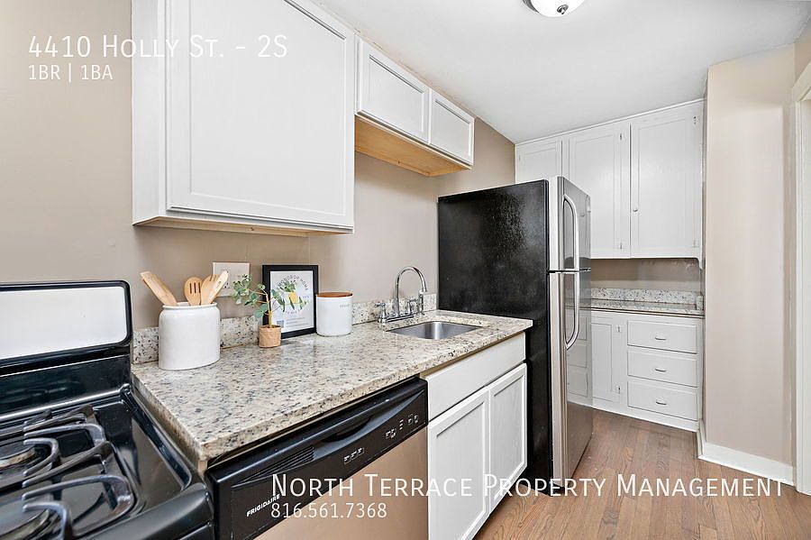 1st image of 4410 Holly St #2