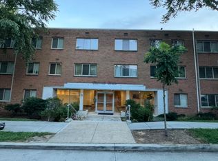 2710 Macomb St NW APT 204, Washington, DC 20008