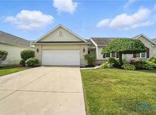 5016 Wynnpark Dr, Oregon, OH 43616