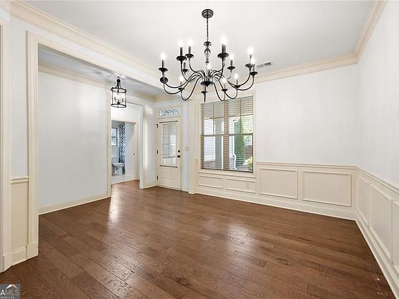 5th image of 527 Winding Ridge Cir SW