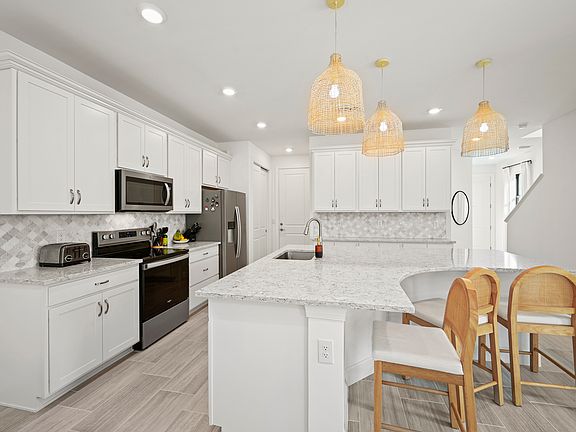 5th image of 4274 Sonoma Oaks Cir