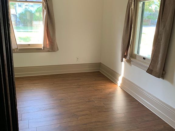4th image of 423 Lincoln Ave #B