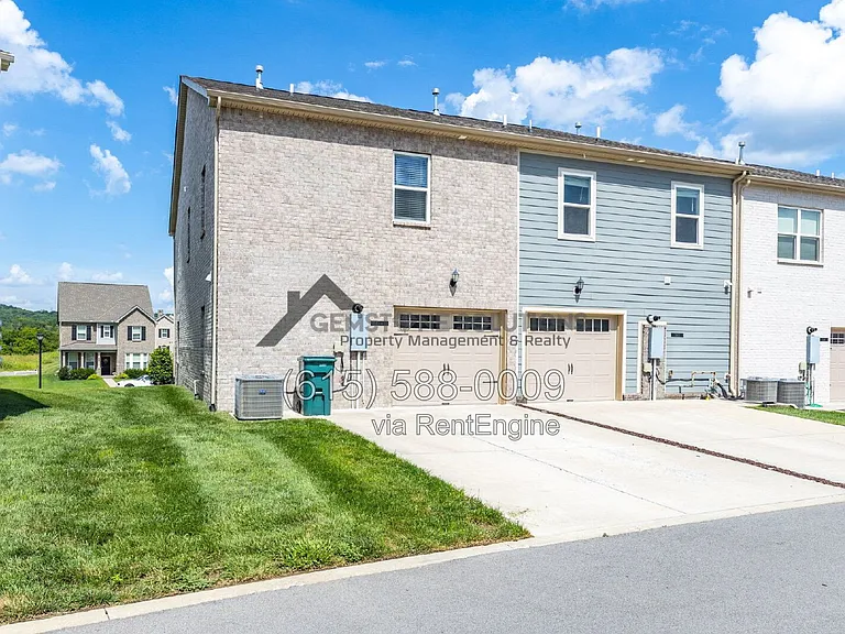 714 Hahn Ct — Photo 35