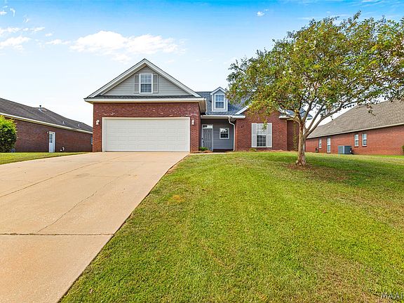 3rd image of 49 Clearview Ln