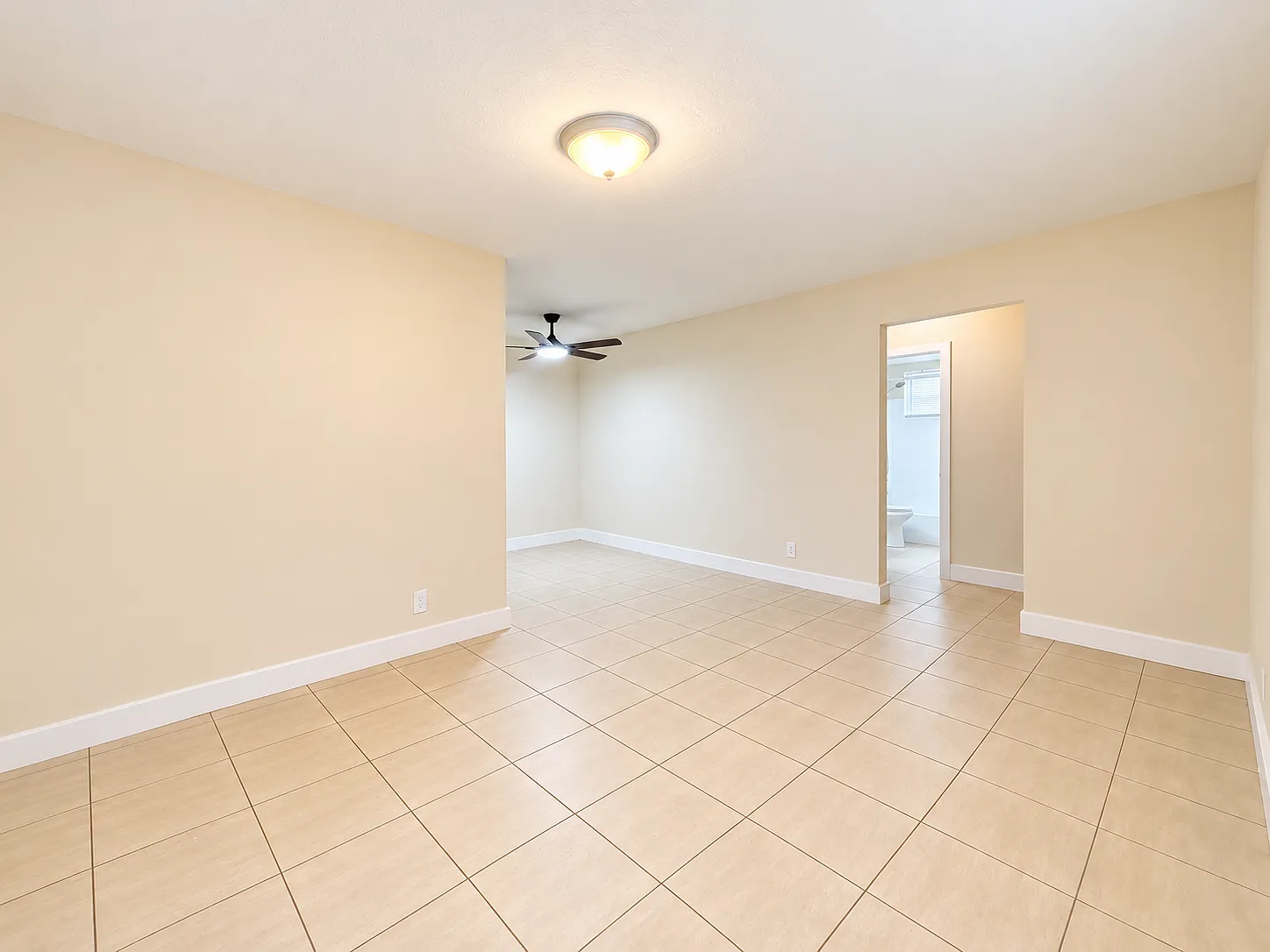 1 bed, 900 sqft, $1,550 — Photo 3