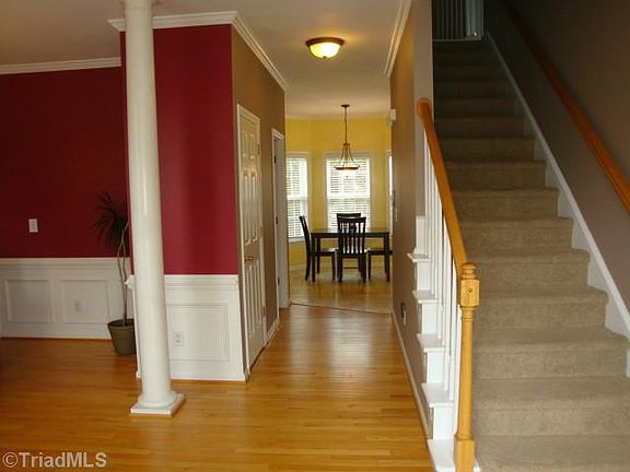 3rd image of 185 Redland Rd