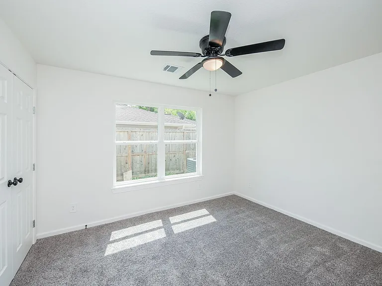 5221 Libbey Ln — Photo 25