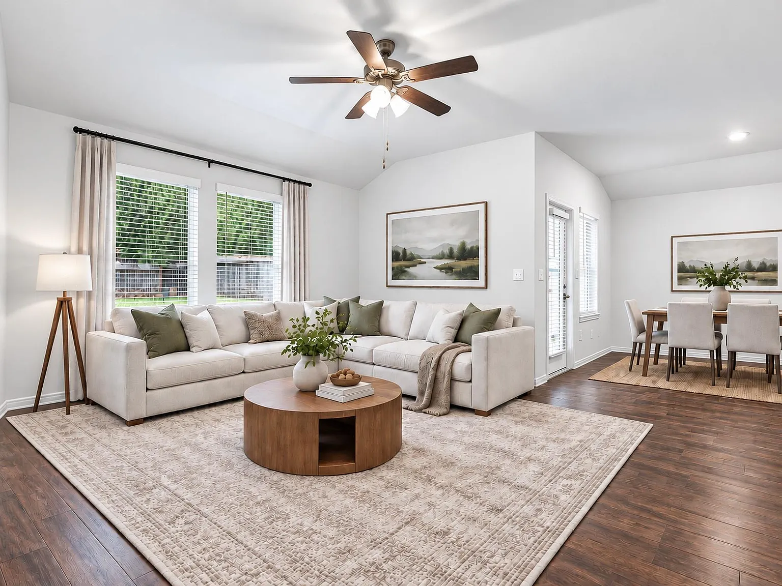 4 bed, 2.0 bath, 1685 sqft, $2,100 — Photo 4