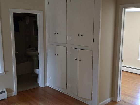 3rd image of 28 Hillside Ave