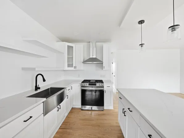 1181 East 84th Street image 1 of 19