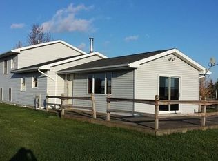 11056 River Rd, Pavilion, NY 14525