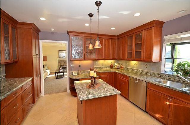 1st image of 1380 Vista Grande
