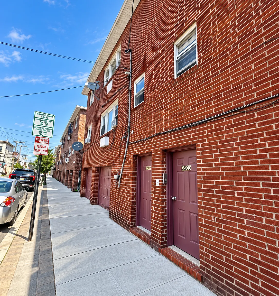 3 bed, 1175 sqft, $2,700 — Photo 1