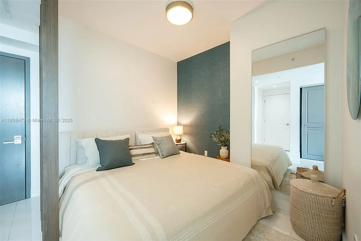 Building Photo - 1080 Brickell Ave #3805