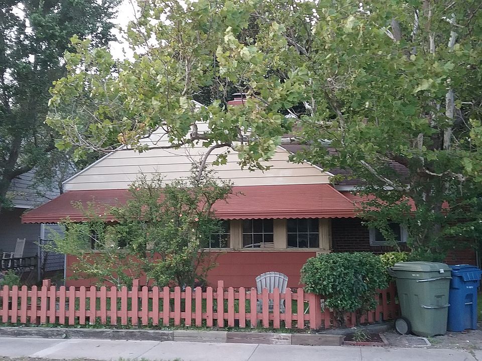 1st image of 2106 Bridges St