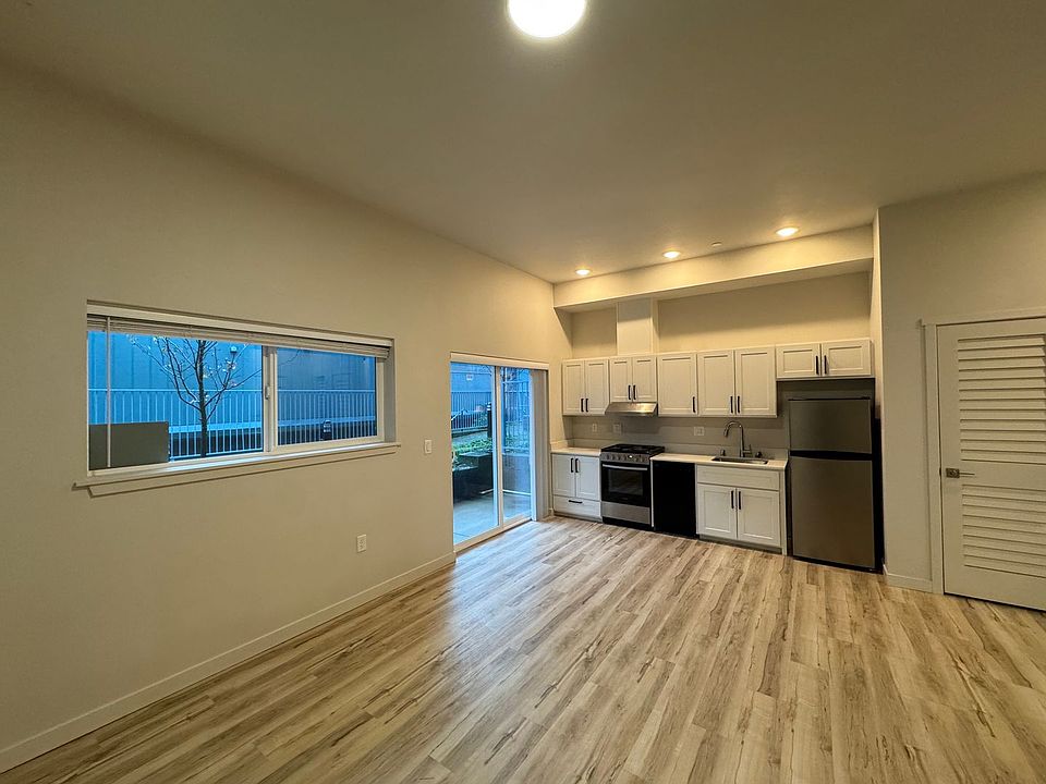 1st image of 810 Yakima Ave #3