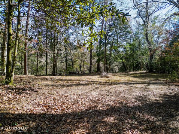 23448 River Ridge Dr, Saucier, MS 39574