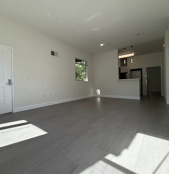 Montage Apartments — Photo 35