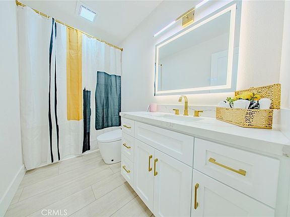 4th image of 972 E Lynwood Dr