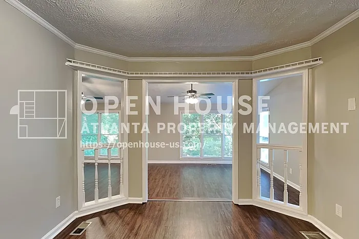 2709 Hawk Dr NE — Photo 7