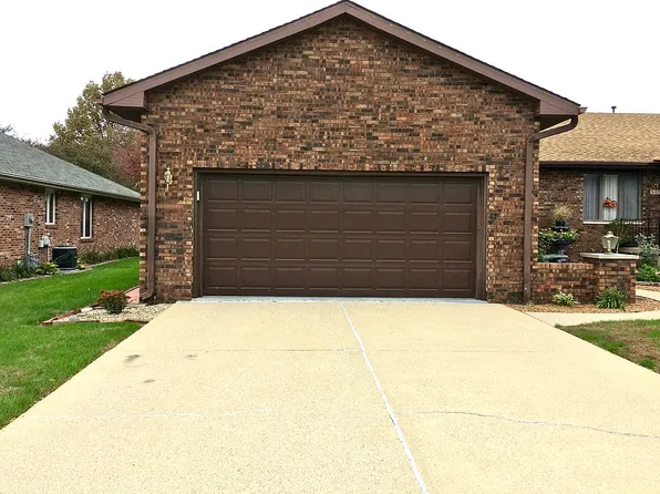 3107 Turning Mill Dr, Springfield, IL 62704