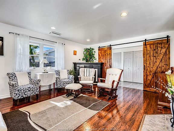 3rd image of 34 Debergh Ave