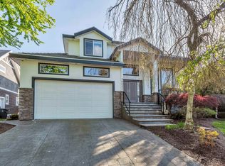 10033 181st St, Surrey, BC V4N5B5