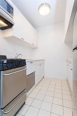 Rented by Mirador Real Estate | media 4