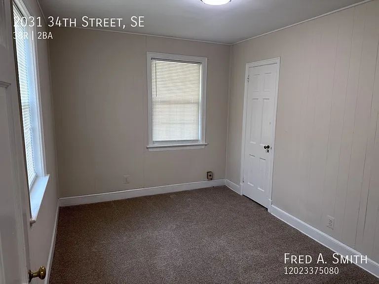 2031 34th St SE — Photo 14