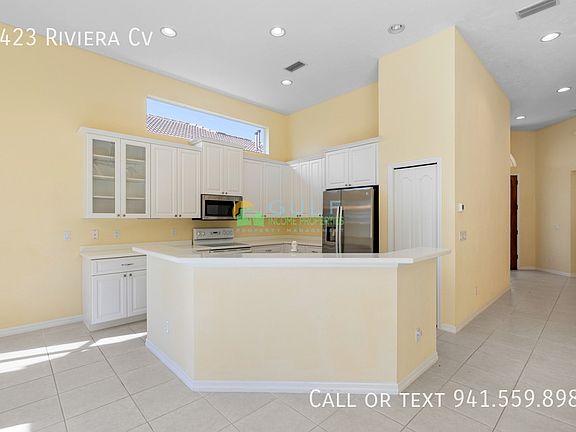 3rd image of 7423 Riviera Cv