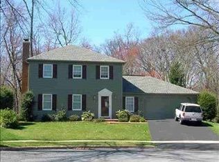 108 Grouse Dr, Harrisburg, PA 17110