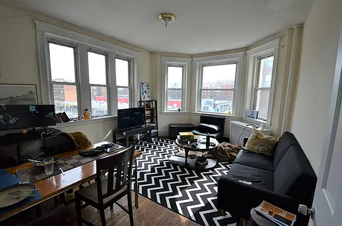 137 Peterborough St #14 Photo 1