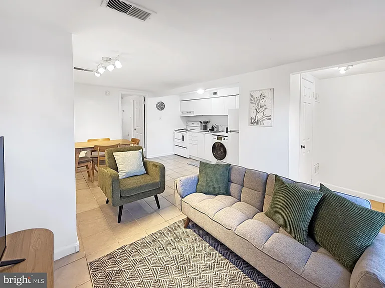 1523 Pennsylvania Ave SE #2 — Photo 4