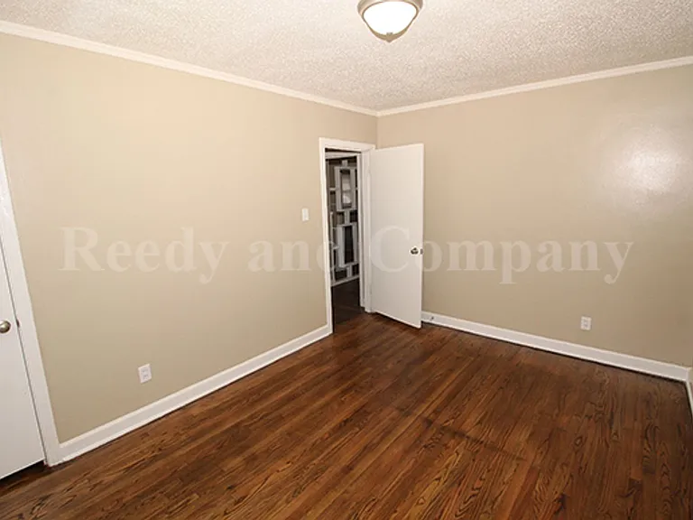 1023 Waring Rd — Photo 13