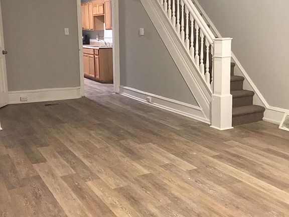 2nd image of 910 S Saint Bernard St Floor 1