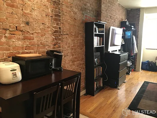 Rented by Halstead Real Estate | media 18