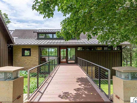 5th image of 46479 Evergreen Ln
