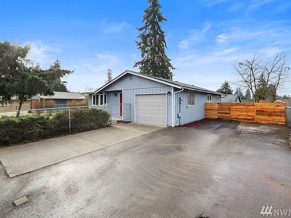 2nd image of 17418 Spanaway Ln E