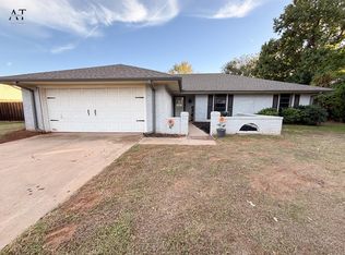 1302 Danberry St, Burkburnett, TX 76354