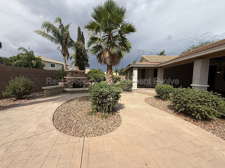 4381 E Sundance Ct — Photo 35