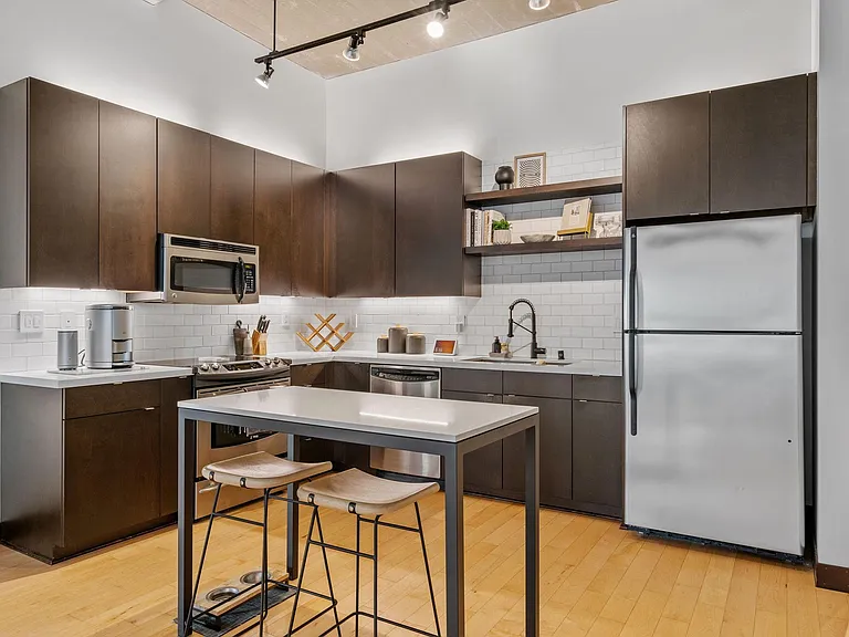 618 Washington Ave N #306 — Photo 15